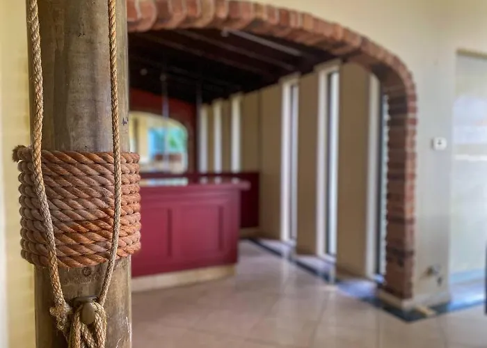 Private Beach On Water'S EdgeVilla